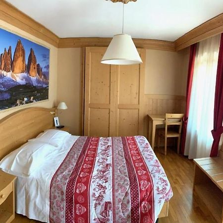 Albergo Garni Ajarnola Auronzo di Cadore Exterior foto