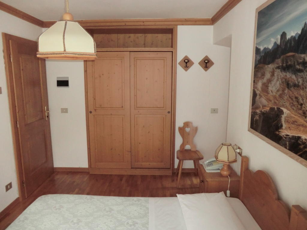 Albergo Garni Ajarnola Auronzo di Cadore Exterior foto